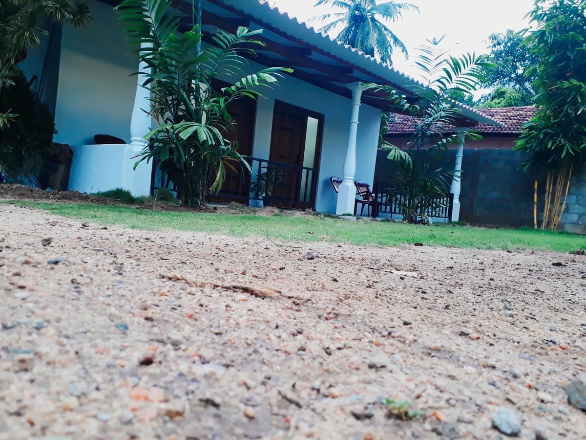 Akila Holiday Resort Habarana Esterno foto