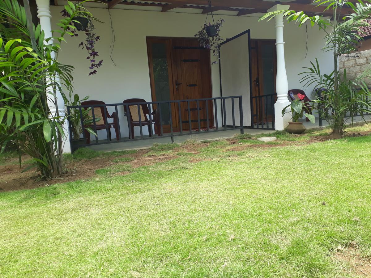 Akila Holiday Resort Habarana Esterno foto