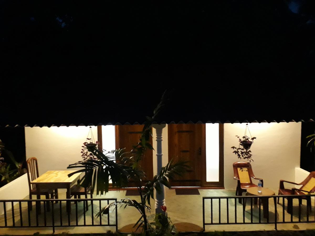 Akila Holiday Resort Habarana Esterno foto