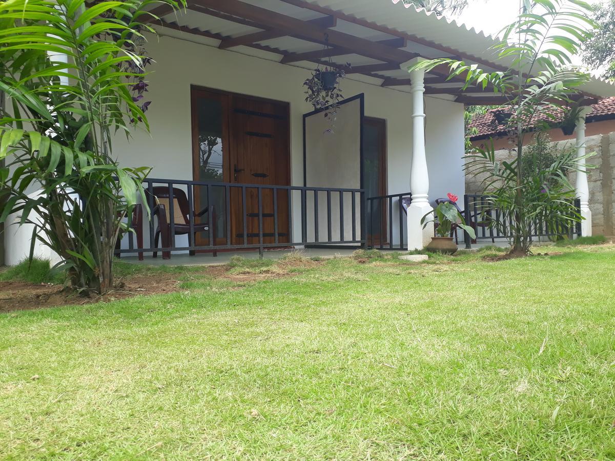 Akila Holiday Resort Habarana Esterno foto