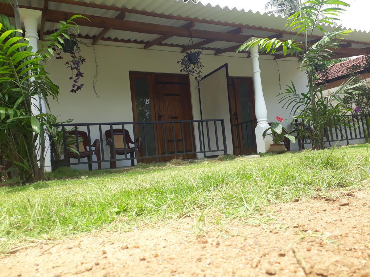 Akila Holiday Resort Habarana Esterno foto